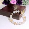 Vòng tay phong thủy đá mã não trắng - Ảnh 3